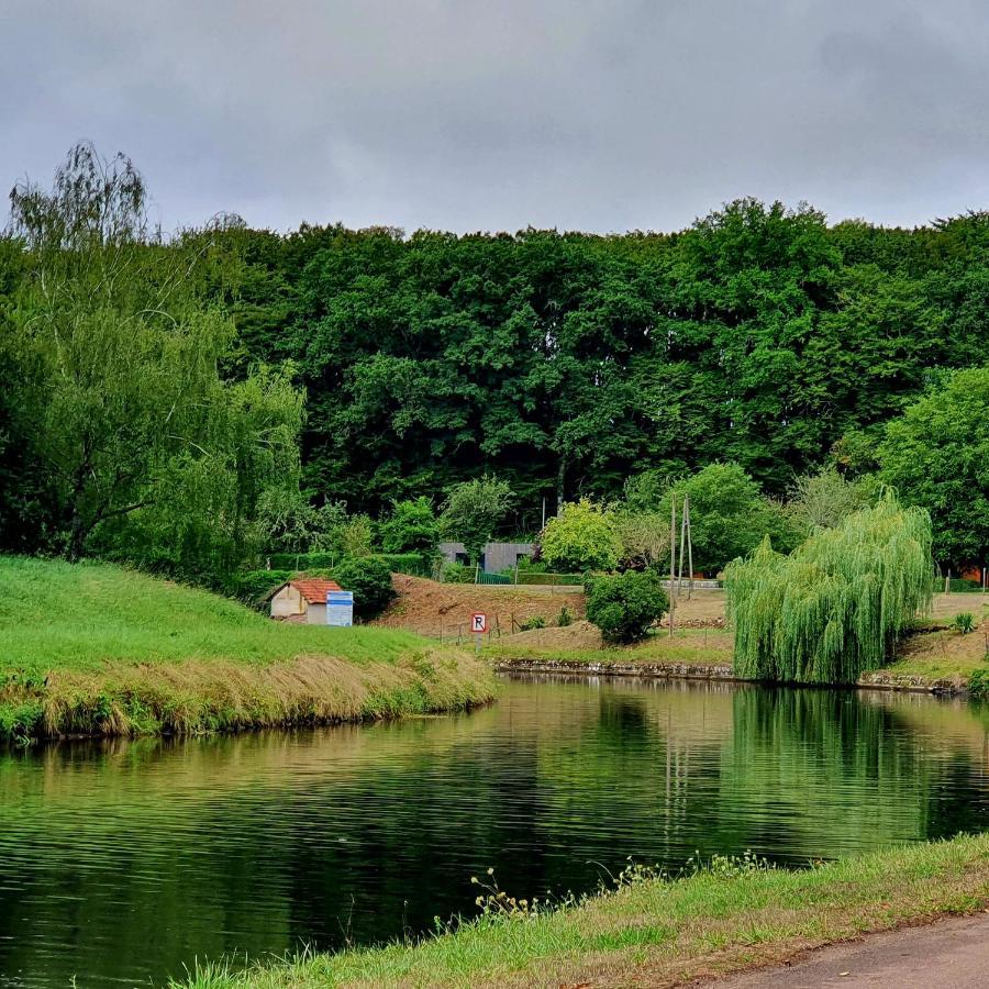 Gite 16 Ecluses Canal Du Nivernais La Collancelle Eksteriør bilde